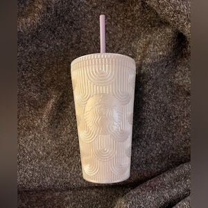 Starbucks 2023 Spring White Mermaid
Scales Cold Cup Tumbler